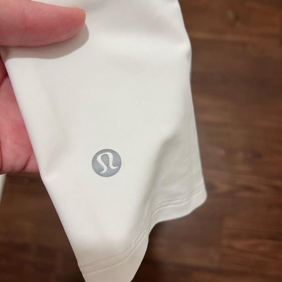Lululemon Nulux Asymmetrical
Tennis Top White Size 2 - Picture 6 of 9